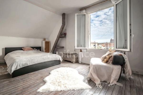 Maison à vendre 6 pièces LES CLAYES SOUS BOIS (78)