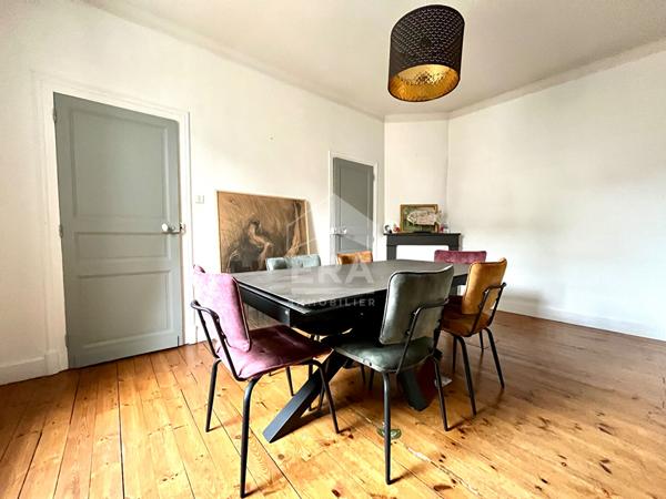 Grande maison de ville lumineuse / 3 garages - quartier recherché de Rodez