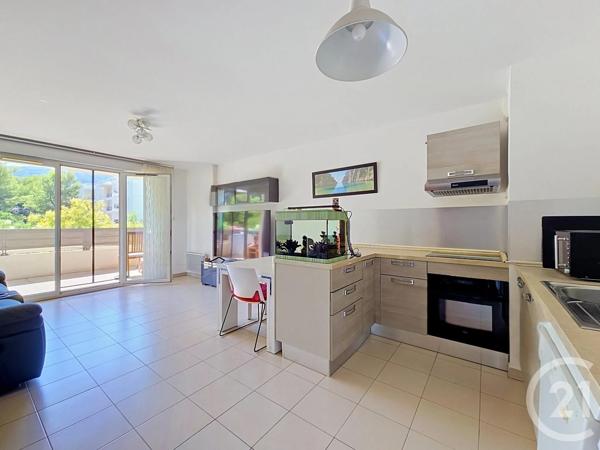 Appartement T3 à vendre  3 pièces - 60,05 m 2   MARSEILLE  - 13009