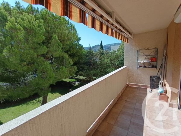 Appartement T3 à vendre  3 pièces - 60,05 m 2   MARSEILLE  - 13009