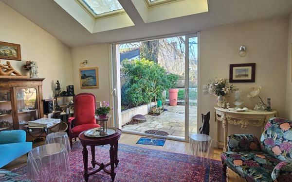 Maison à vendre    7 pièces • 191,24 m2 Poitiers