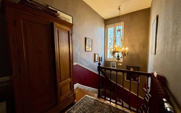 Maison à vendre    7 pièces • 191,24 m2 Poitiers