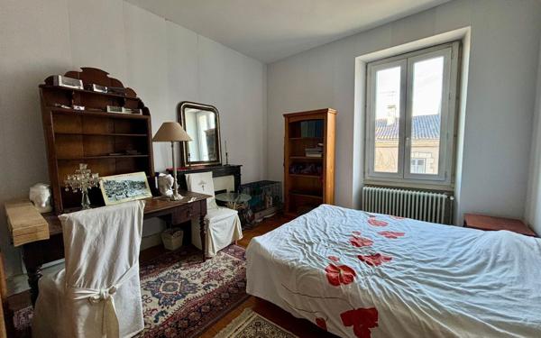 Maison à vendre    7 pièces • 191,24 m2 Poitiers