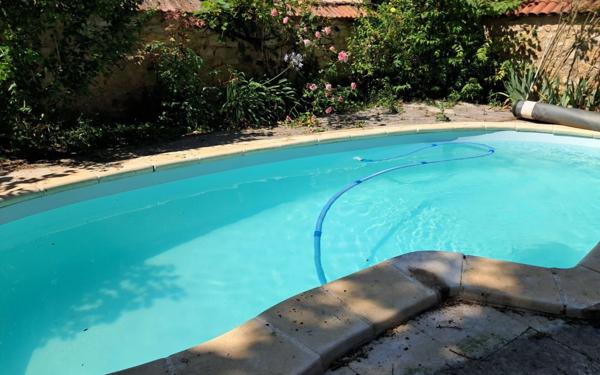 Maison à vendre    7 pièces • 191,24 m2 Poitiers