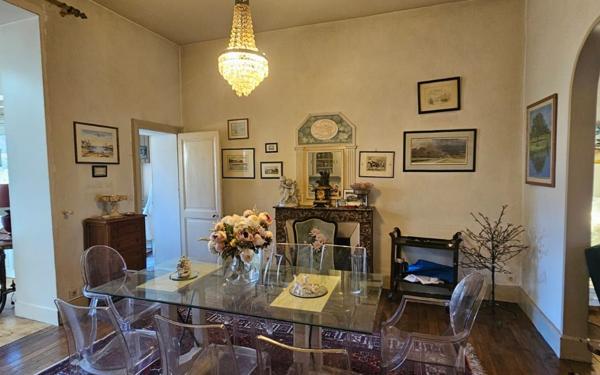 Maison à vendre    7 pièces • 191,24 m2 Poitiers