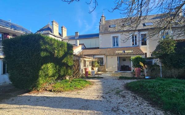 Maison à vendre    7 pièces • 191,24 m2 Poitiers