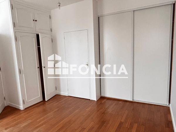 Location Appartement 3 pièces 65.5 m² - 1 RUE DE LA HOUBLONNIERE Dijon 21000