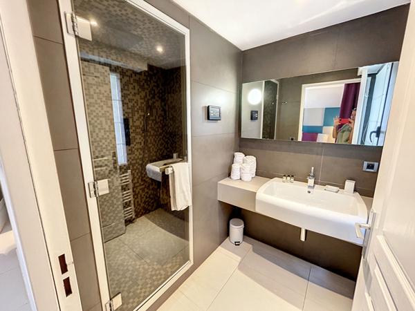 Cannes Montfleury, résidence sécurisée piscine, 3 pièces terrasse calme