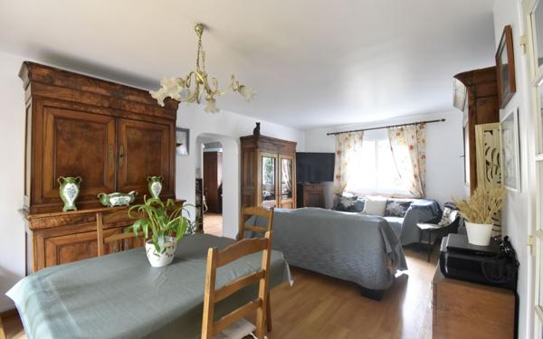 Maison à vendre    5 pièces • 104 m2 Cosne-Cours-sur-Loire