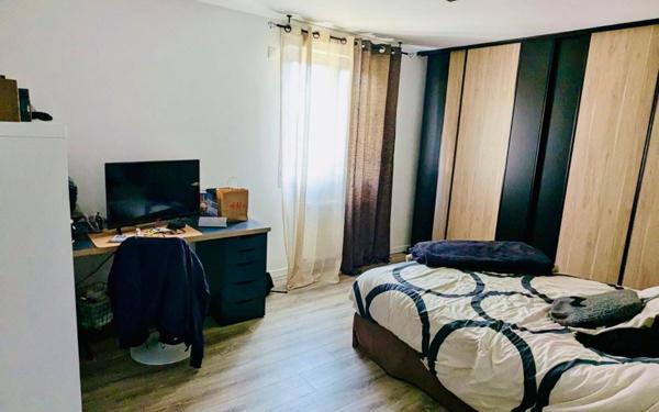 Maison à vendre    5 pièces •  Guécélard