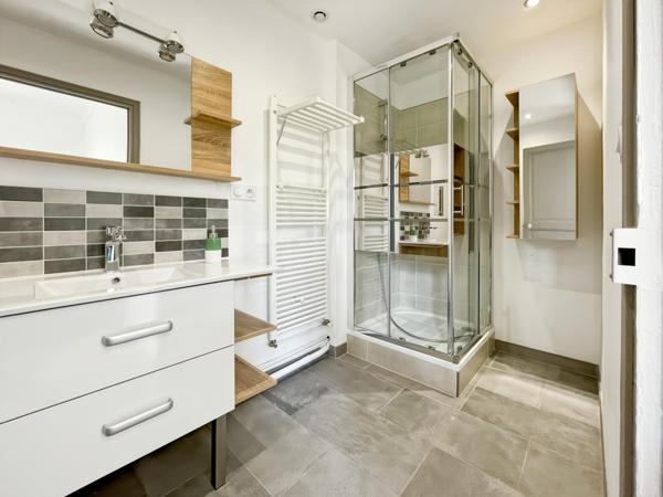 Appartement à VOUVRAY, 37210 - 5 pièces 132m²