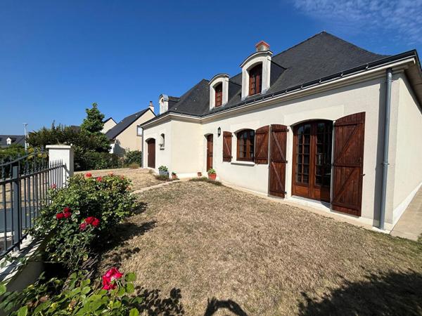 Maison Sainte Gemmes Sur Loire de 2 chambres (possible 3 ou 4) avec jardin et garage