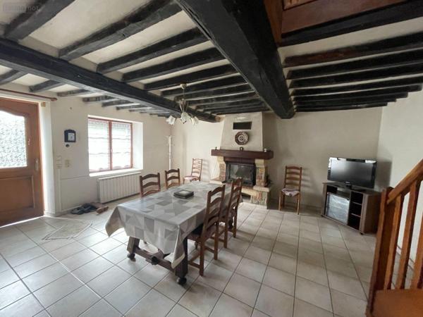 Maison à vendre à Javron-les-Chapelles en Mayenne (53250), ref : 585