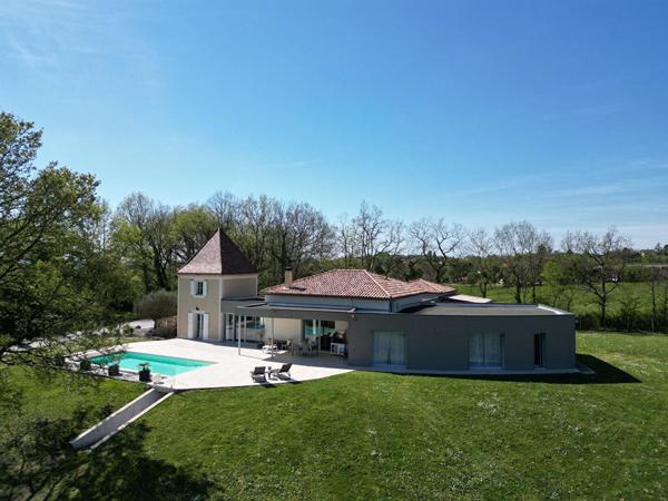 Maison d'exception avec vue et piscine , Villeneuve sur lot