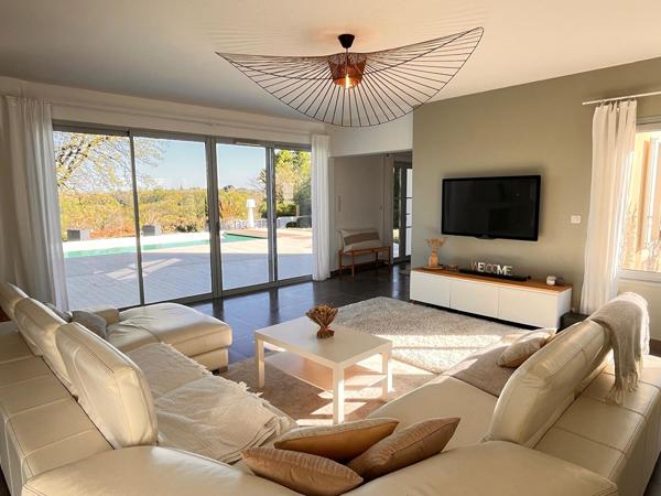 Maison d'exception avec vue et piscine , Villeneuve sur lot
