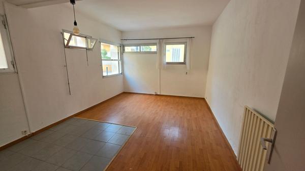 Hyeres Centre Ville STUDIO Idéal Investisseur