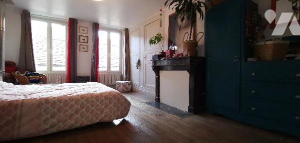 Maison Langroise 150 m², cour,  3 chambres + 1 suite parentale.