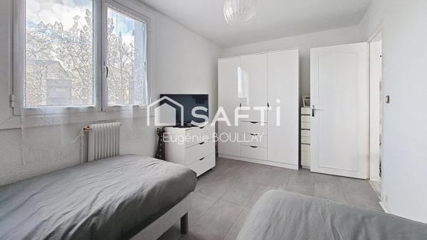 Anglet : Beau 2 P avec terrasse, parking et cave