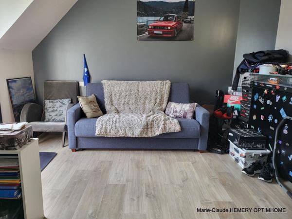 Dinard, Propriété rénovée de 252m² avec maison d'amis et deux garages sur jardin clos de 1700m² à l'abri des regards