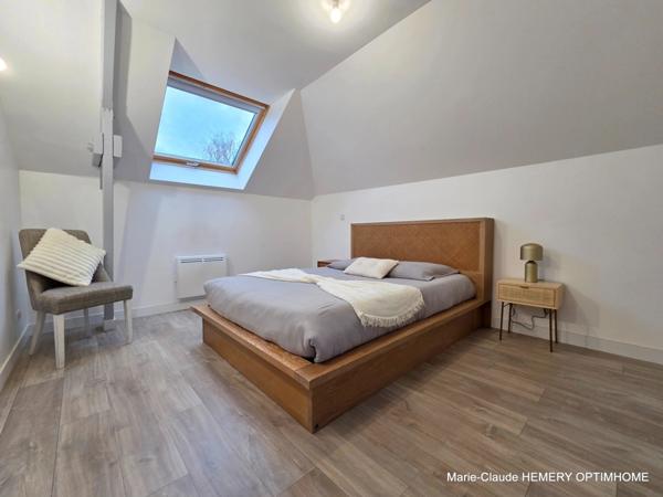 Dinard, Propriété rénovée de 252m² avec maison d'amis et deux garages sur jardin clos de 1700m² à l'abri des regards