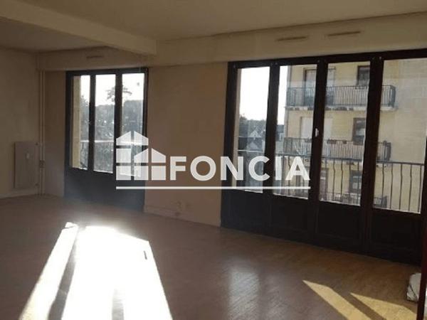 Location Appartement 4 pièces 77.8 m² - 2-10 RUE DES GAULTS Dreux 28100