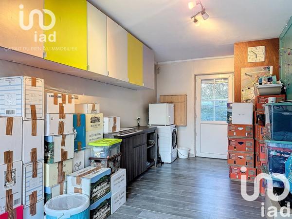 Maison traditionnelle 7 pièces de 124 m² à Amilly (45200)