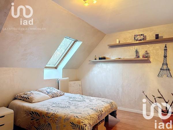 Maison traditionnelle 7 pièces de 124 m² à Amilly (45200)