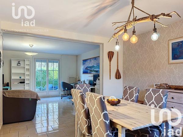 Maison traditionnelle 7 pièces de 124 m² à Amilly (45200)