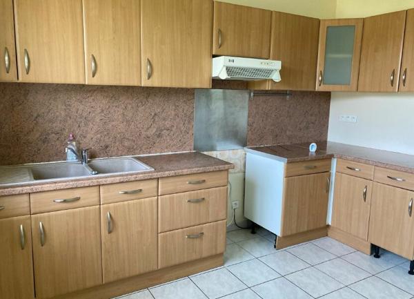 Maison à louer    5 pièces •  Trélissac