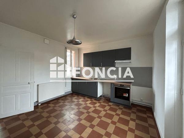 Location Maison 4 pièces 94 m² - 8 RUE ROLAND LAMBERT Charleville-mezieres 08000