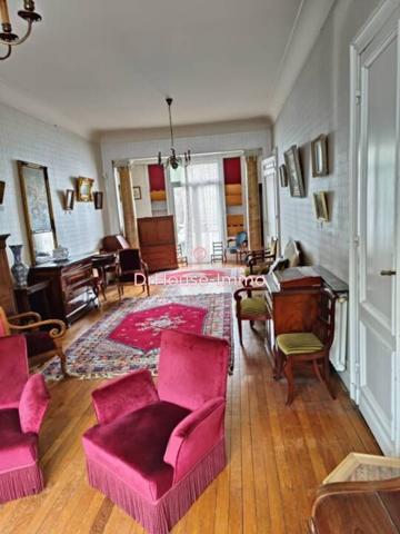 Maison à vendre 9 pièces de 227 m²