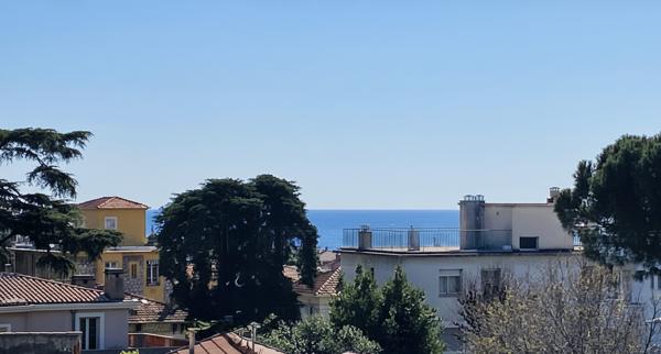 Nice Baumettes –  Dernier Étage - 2P, terrasses, aperçu mer