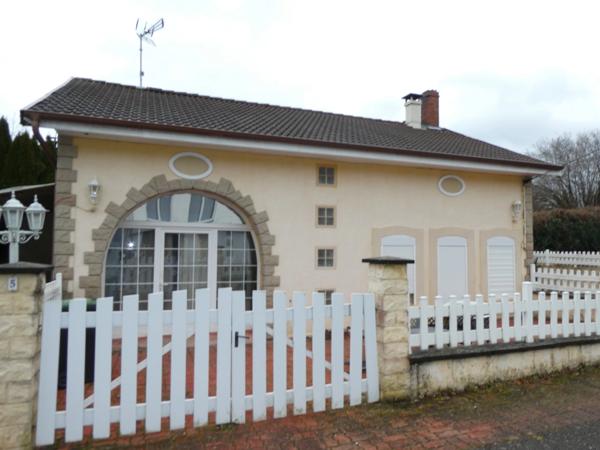 DEYVILLERS (88) à vendre charmante fermette T5 de 114m²  louée avec 150m² de  terrain - idéal investisseur.