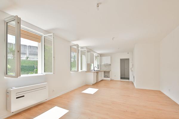 Malakoff  Duplex 3 pièces 56.13 m2 carrez 73.28 m2 au sol