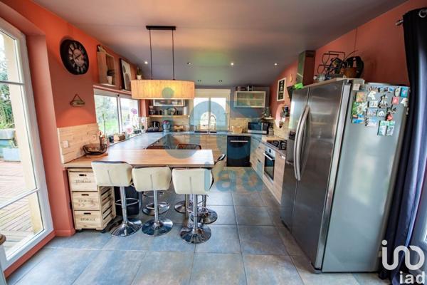 Maison 5 pièces de 136 m² à Sens (89100)