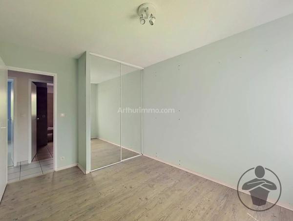 Location                                                      Maison
                        
                     4 pièces                      150 m2                     à Les Peintures