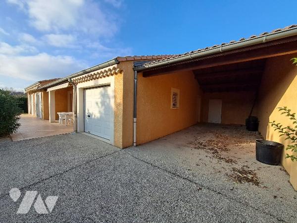 Montélimar, maison de plain pied de 116m² avec 4 chambres et garage sur parcelle de 1019m².