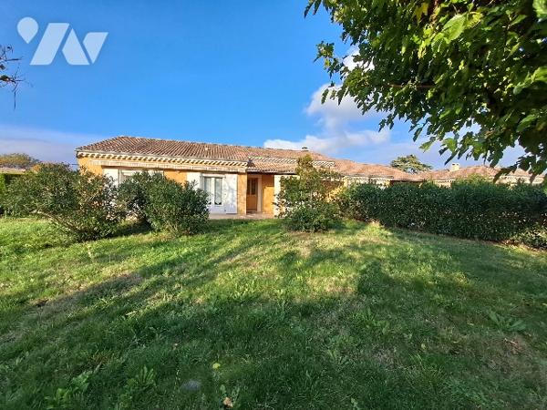 Montélimar, maison de plain pied de 116m² avec 4 chambres et garage sur parcelle de 1019m².