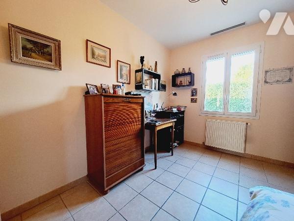 Montélimar, maison de plain pied de 116m² avec 4 chambres et garage sur parcelle de 1019m².