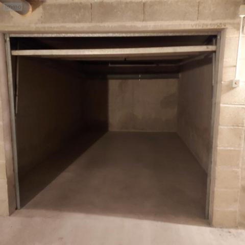 Garage - Parking à vendre à Reims dans la Marne (51100), ref : 51046-2673   
Centre et Grand Centre