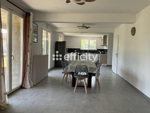 Maison
         12 pièces
        - 232 m² 450 000 € *
