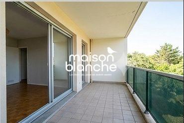 Le Bouscat – Spacieux appartement T4 lumineux à louer