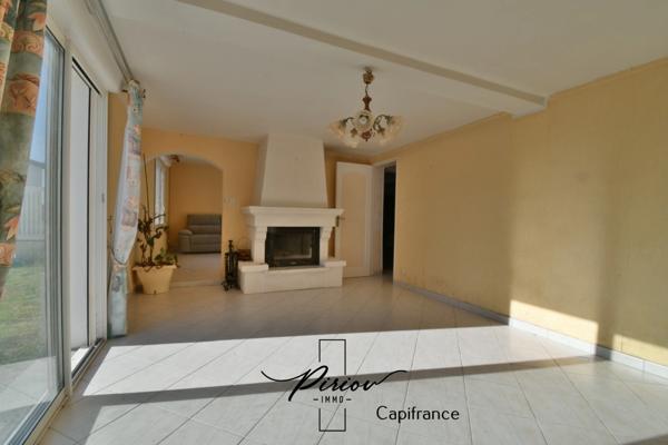 Maison à vendre 6 pièces - Dépendances - 4932 m²