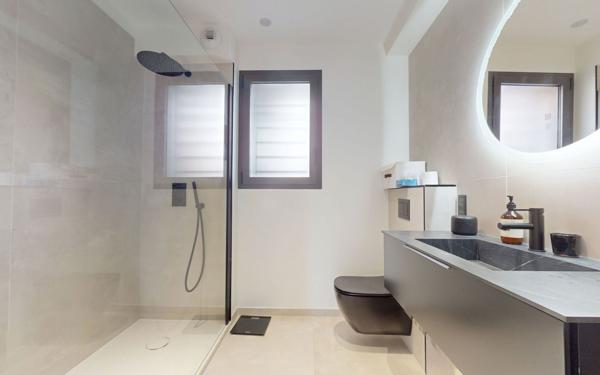 Maison à vendre    7 pièces • 222 m2 Balma