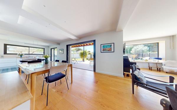 Maison à vendre    7 pièces • 222 m2 Balma