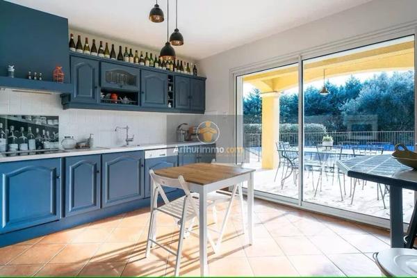 Vente Villa 8 pièces 214 m2 à Roussillon