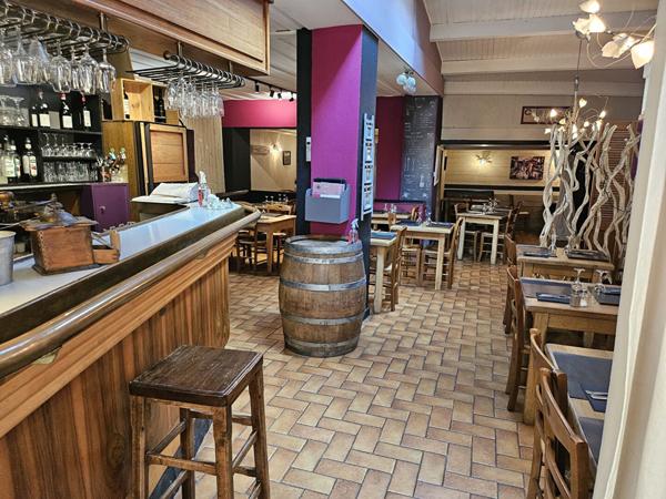 Fonds de commerce au centre ville de Meximieux