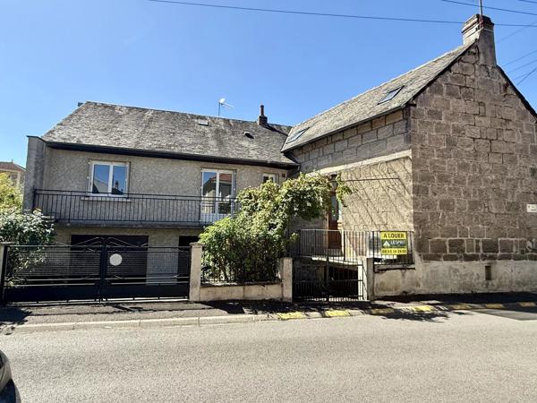 Location                                                      Maison
                        
                     4 pièces                      82 m2                     à Brive-la-Gaillarde