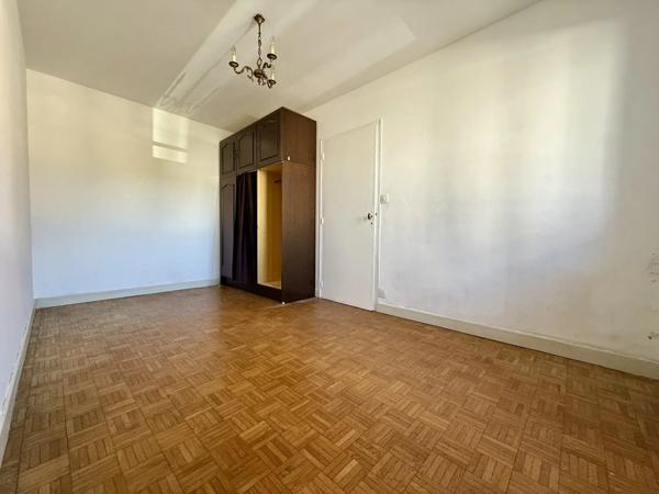 Location                                                      Maison
                        
                     4 pièces                      82 m2                     à Brive-la-Gaillarde