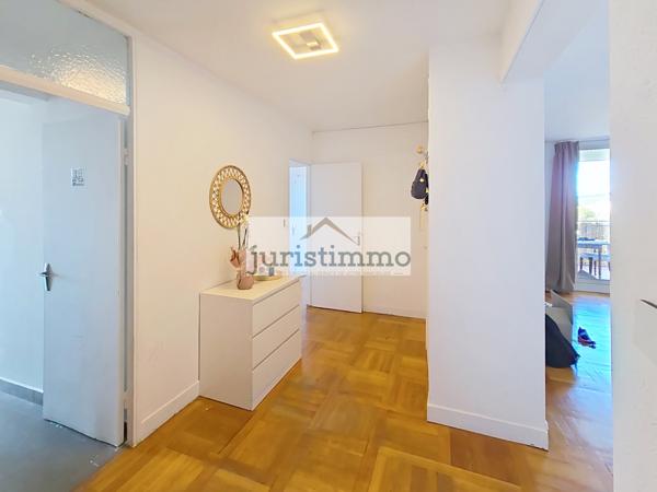 Bagnols-sur-Cèze (30200) À vendre : Appartement spacieux avec vue dégagée – Bagnols-sur-Cèze